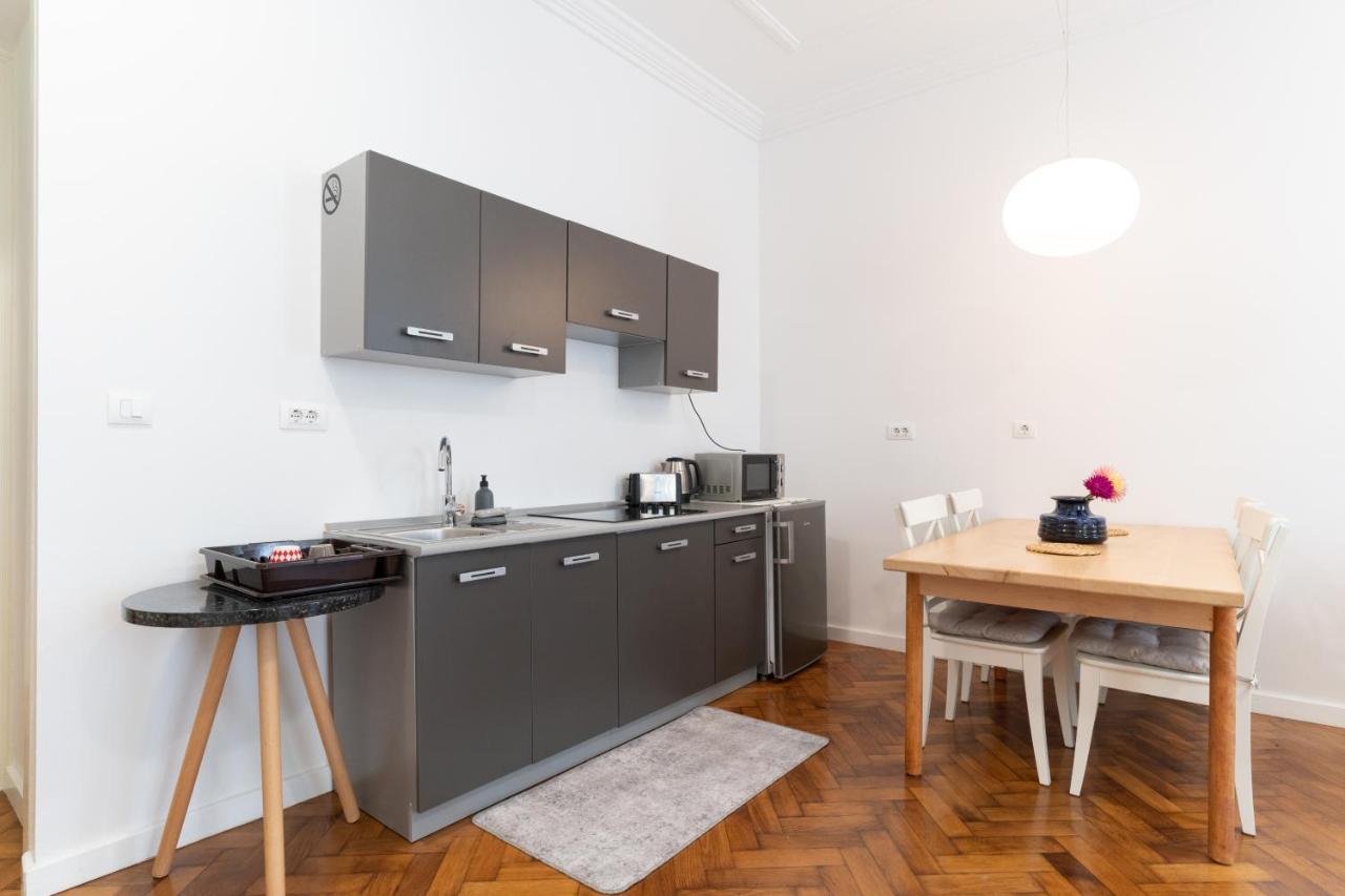 Mimi Carera Apartment & Room Rovinj Exterior photo